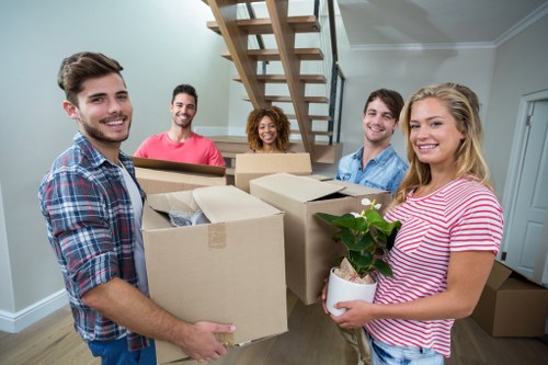 Removals and storage services in Brixton for homes and businesses